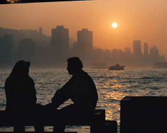 hongkongcouple240.gif